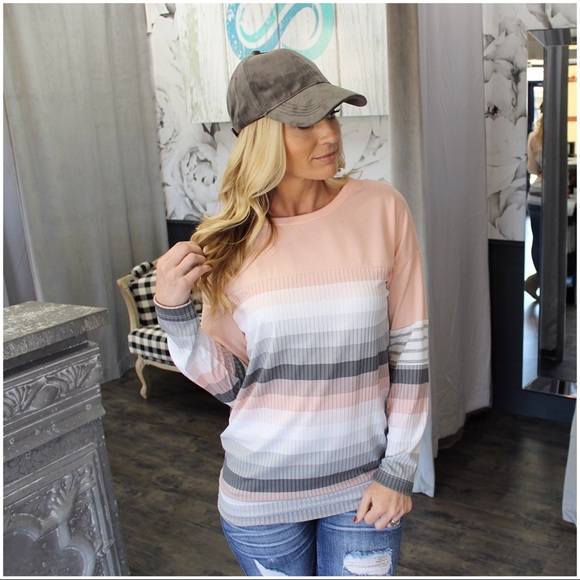 ✨LAST ONE✨Pink and Gray striped soft banded tunic - Picture 2 of 3